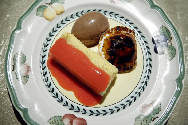 長野県川中島白桃のケーキ、クリームパイ、ショコラアイス