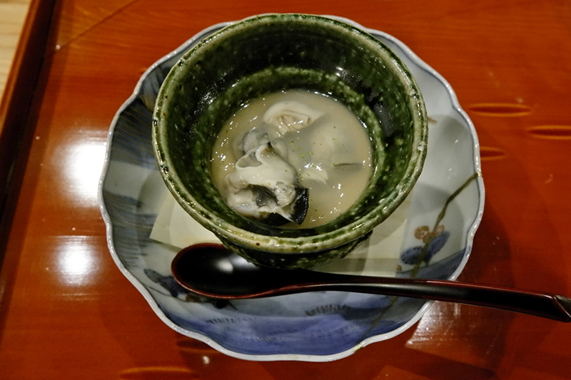 昆布森産牡蠣、宍道湖産蜆の冷製茶碗蒸し
